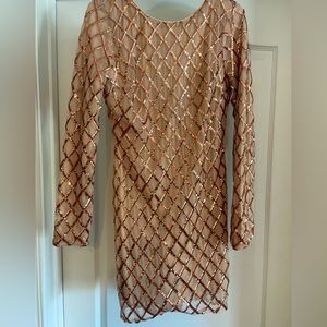 Large size dress. Runs small.